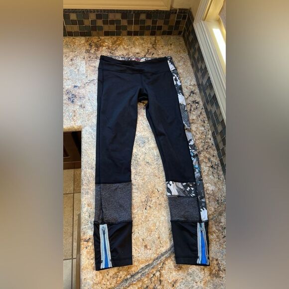 Lululemon Black and Gray Leggings with fun butterfly pattern - Picture 1 of 4